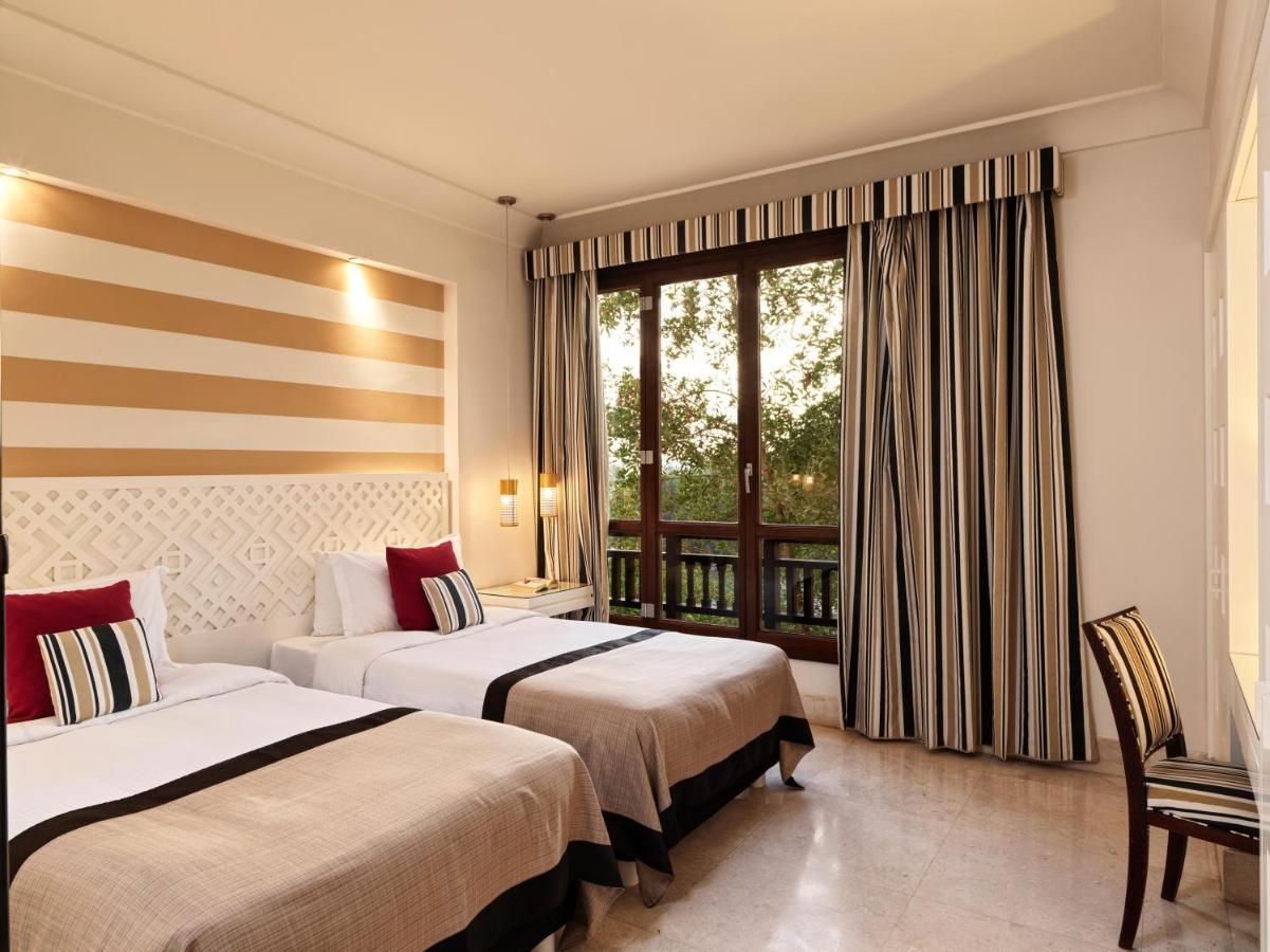 Fanar Hotel & Residences Salalah Esterno foto Deluxe Room