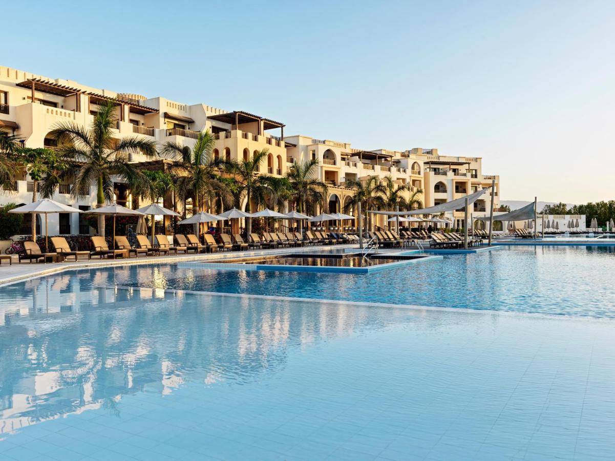 Fanar Hotel & Residences Salalah Esterno foto The Oberoi, Muscat