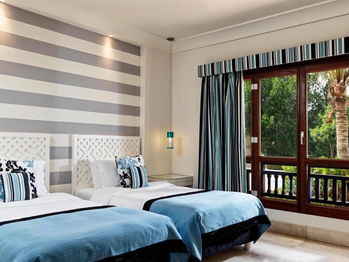 Fanar Hotel & Residences Salalah Esterno foto Deluxe Room